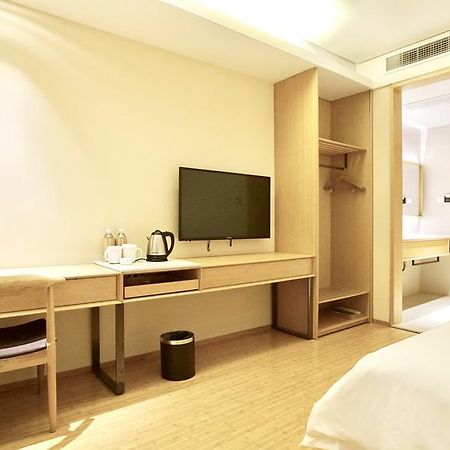 Ji Hotel Shanghai Oriental Pearl Tower Extérieur photo