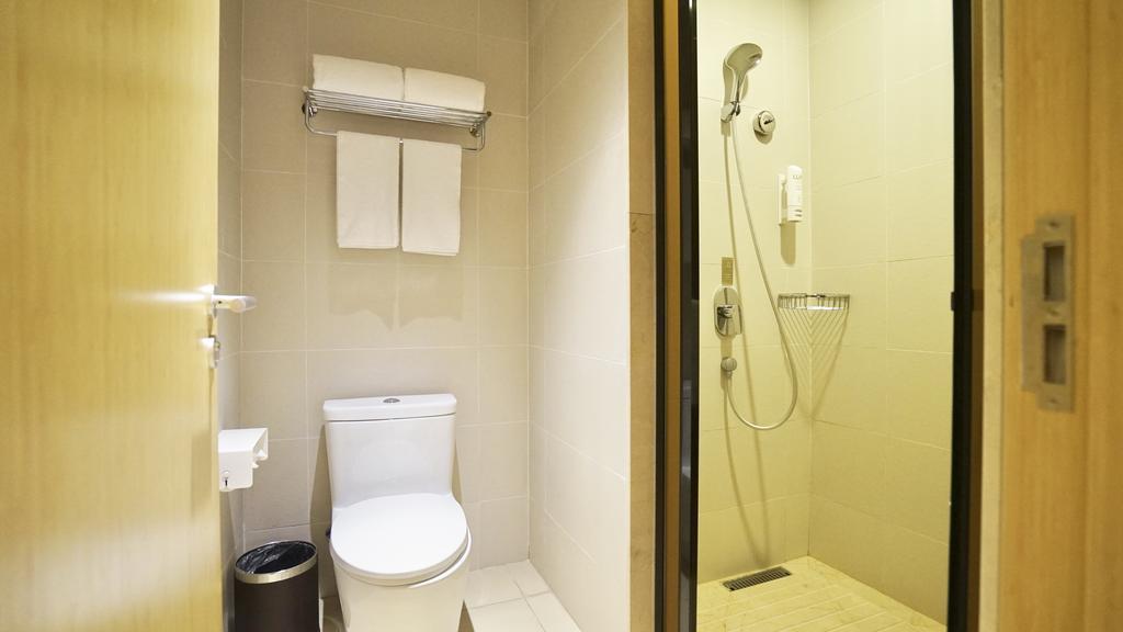 Ji Hotel Shanghai Oriental Pearl Tower Extérieur photo